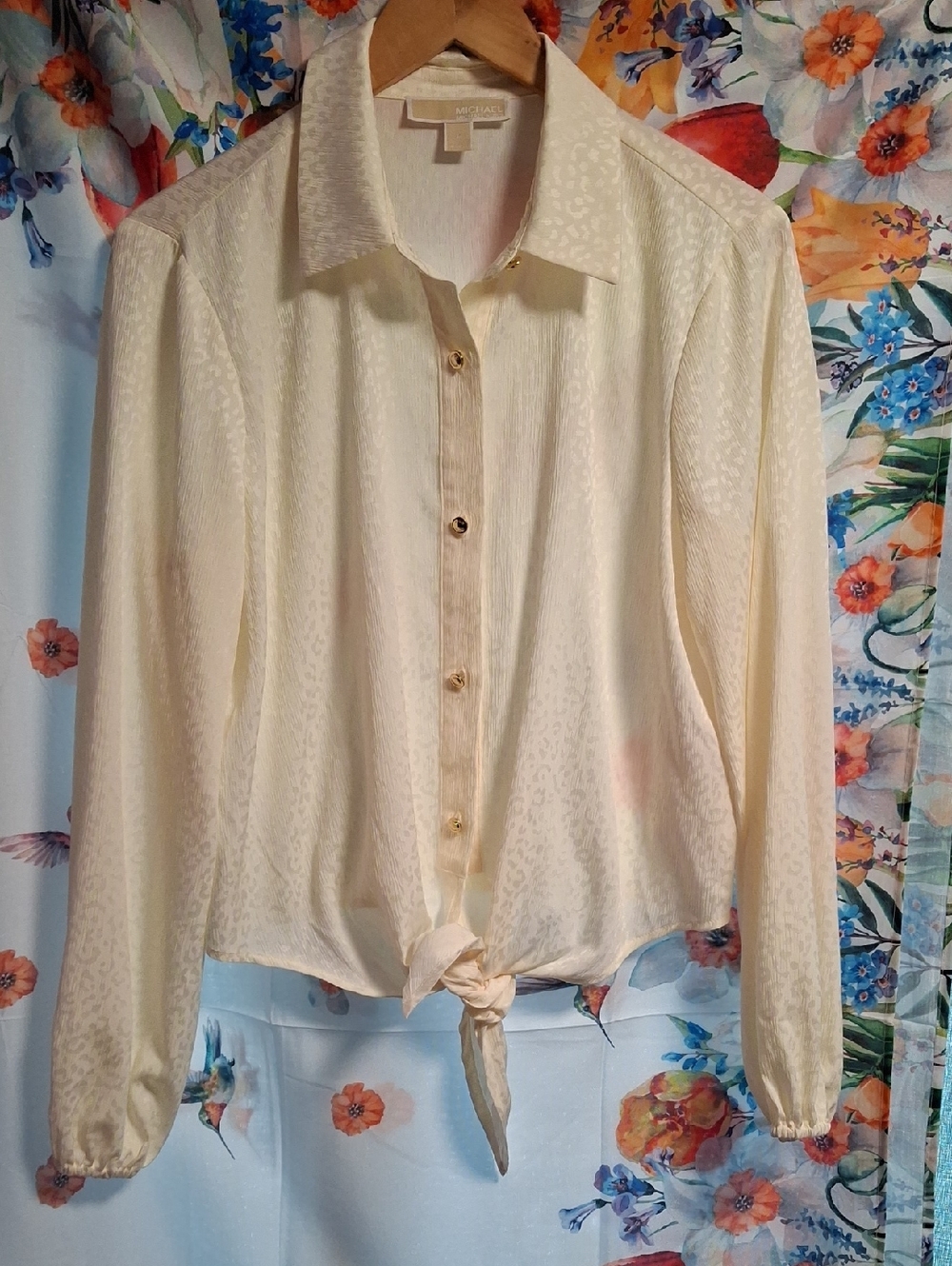 Michael Kors Cream Tie-Front Button-Down Blouse Size Meduim
